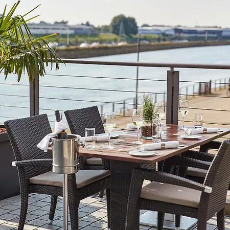 Steigenberger Hotel 4*